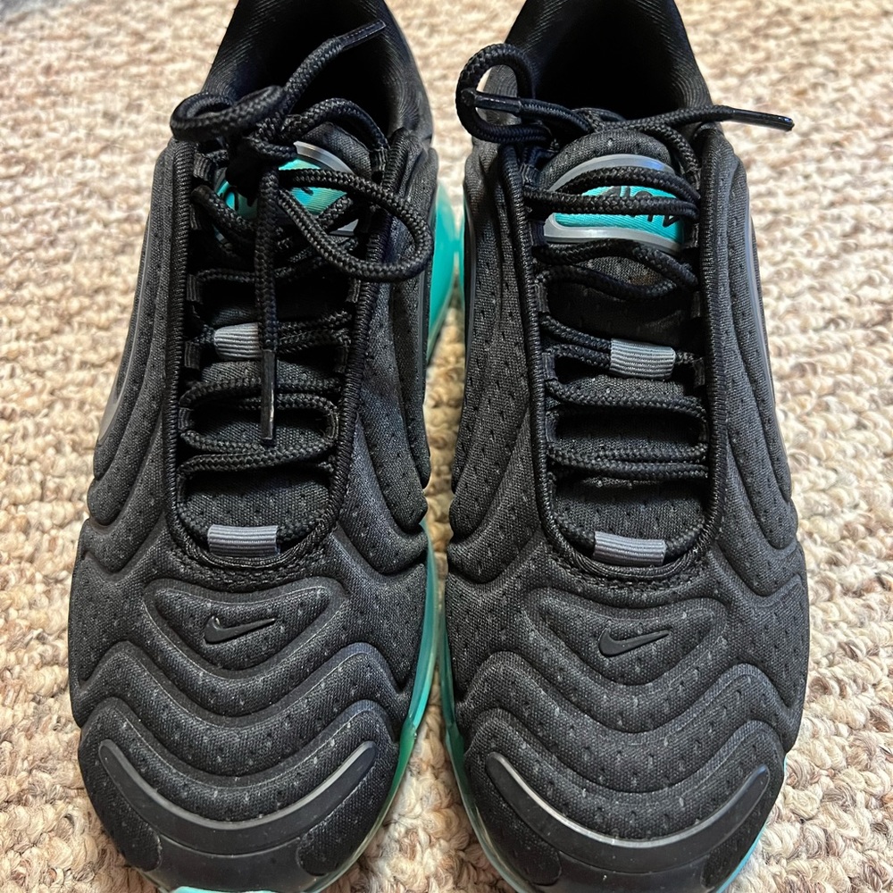 Nike 720’s